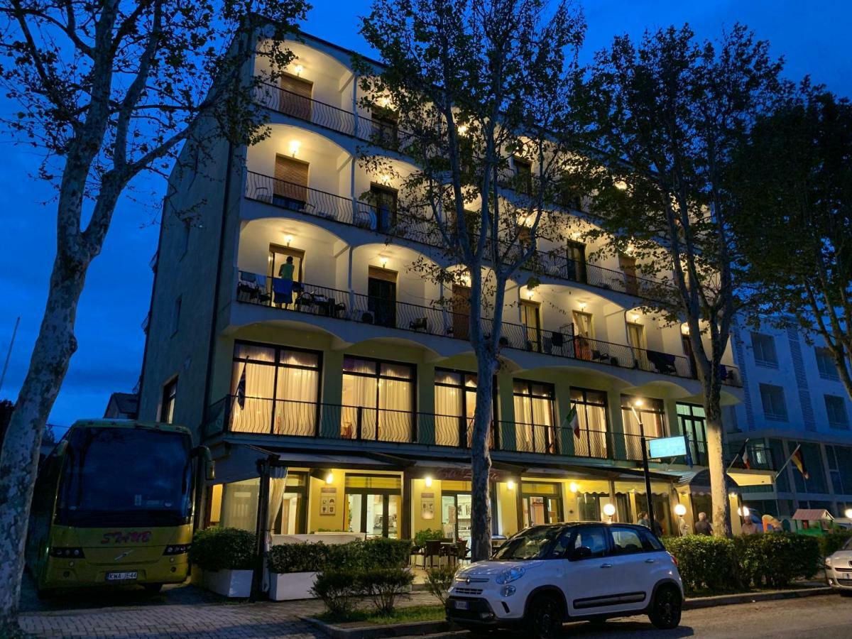 Hotel Le Vele Cesenatico Ngoại thất bức ảnh